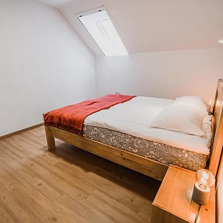 Mojcin Pisker House 펜션 크란