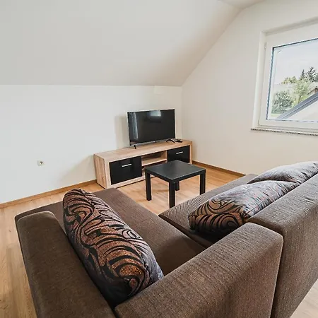 Ferienhaus Mojcin Pisker House *