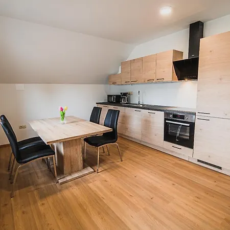 Mojcin Pisker House * Kranj