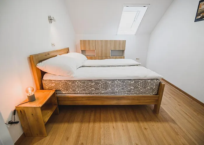 Tatil Evi Mojcin Pisker House *