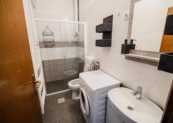 Tatil Evi Mojcin Pisker House *